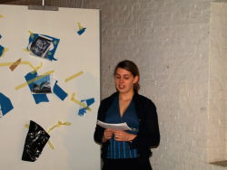 Foto von der Eröffnung der Ausstellung 'komm! Kunst!'