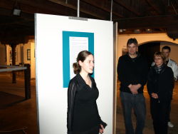 Foto von der Eröffnung der Ausstellung 'komm! Kunst!'