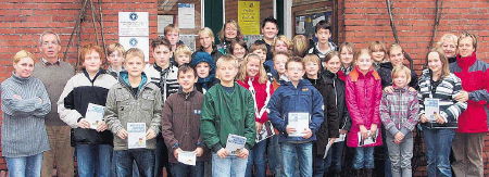 Foto vom Besuch der 6f des TGG im Kinderschutzhaus