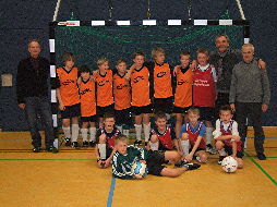Bild der Mannschaft aus Emden-Wybelsum beim Weihnachtsturnier 2009
