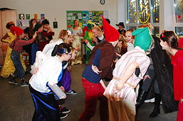 Foto vom Märchenfest der 5a 2014/15