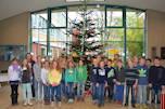 Foto vom Schmücken des Weihnachtsbaums 2014