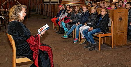 Foto von der Teilnahme der TGG-Fünftklässler am bundesweiten Vorlesetag 2015