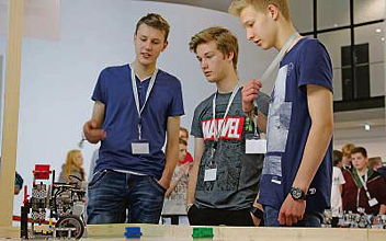 Foto vom Roboter-Wettbewerb in Aurich 2016