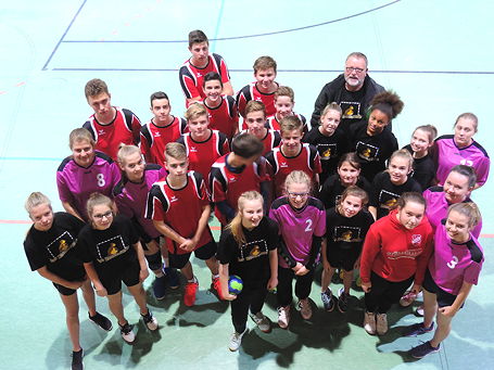 Foto der TGG-Handball-Mannschaften beim Kreisgruppenentscheid Dezember 2016