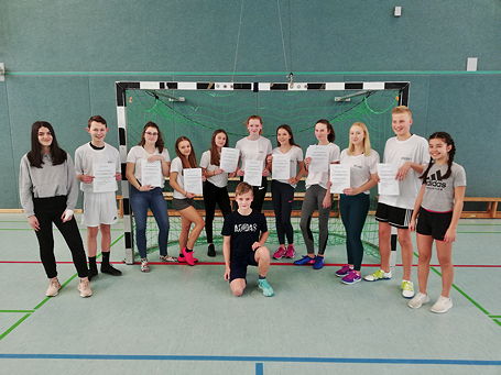 Foto der Absolventen der Schulsportassistenz-Ausbildung am TGG (2018/19)