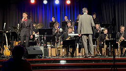 Foto vom Bigband-Konzert in der TGG-Aula am 15.04.2023