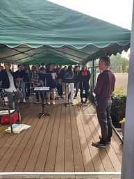 Foto vom Auftritt der 8bs am 12.07.2022 im Alten- und Pflegeheims 'Haus Friede'