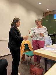 Foto von der übergabe der Baumspenden-Urkunden (September 2023)