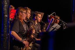 Foto vom Auftritt der Bigband „The Groove Gang“ bei der Lions-Benefizparty am 03.11.2023