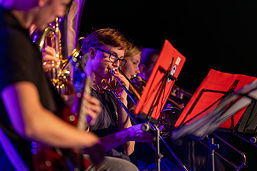 Foto vom Auftritt der Bigband „The Groove Gang“ bei der Lions-Benefizparty am 03.11.2023