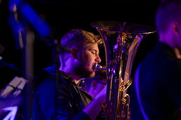 Foto vom Auftritt der Bigband „The Groove Gang“ bei der Lions-Benefizparty am 03.11.2023