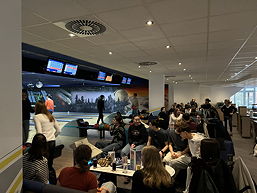 Das Foto zeigt Momente beim Besuch unserer neuen franzöischen Partnerschule (Februar 2024).