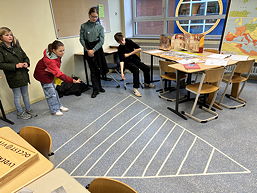 Das Foto zeigt Szenen vom Grundschulinformationstag am TGG 2024.