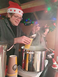 Foto vom Wagen des TGG auf dem Wiehnachtsmarkt achter d’Waag (Dezember 2023)