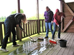 Foto vom Arbeitseinsatz der 8b in Coldam