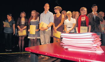 Foto von der Abiturientenentlassung 2010 am TGG