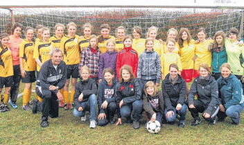 Foto der drei Mädchenmannschaften des TGG bei den Kreismeisterschaften 2011